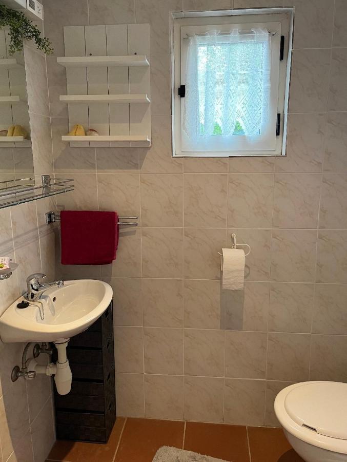 And Apartman