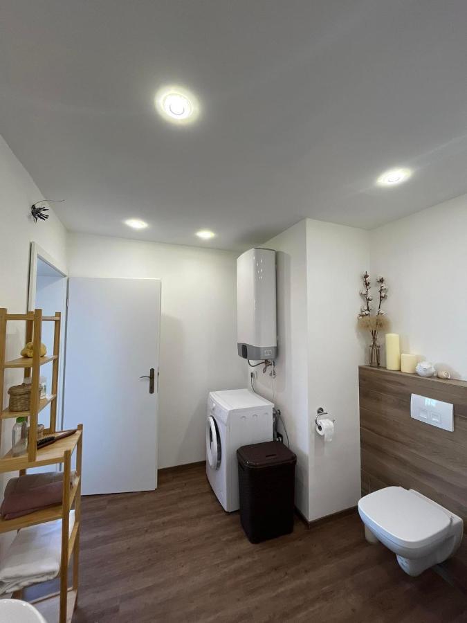 And Apartman